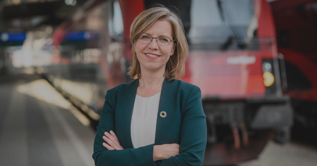 Verkehrsausschuss: Gewessler sieht ÖV als Rückgrat des Klimaschutzes