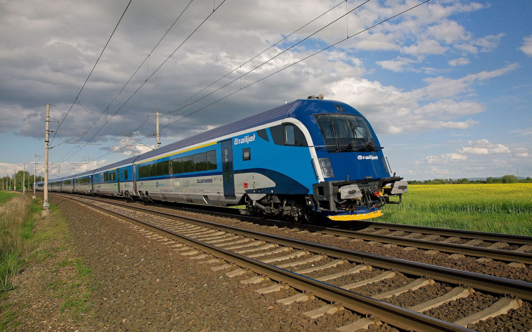 Verbessertes WLAN für Fernverkehrspassagiere: Tschechische Bahnen modernisieren Technologie an Bord