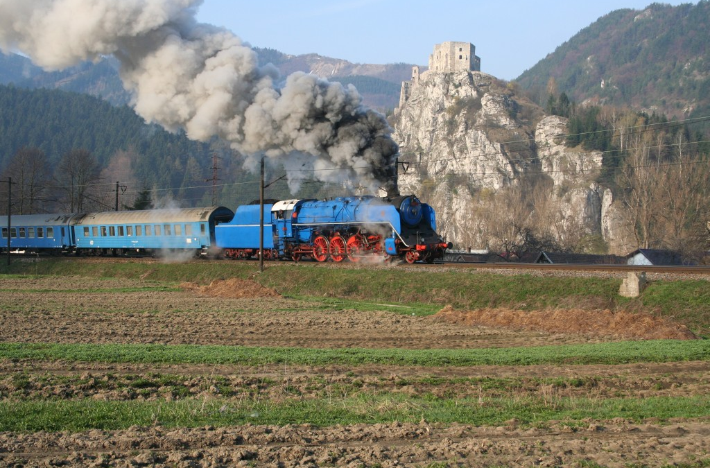 Tschechien: Die legendäre blaue Schnellzuglokomotive der Tschechoslowakischen Staatsbahnen aus dem Jahr 1947 wird wieder in Betrieb genommen