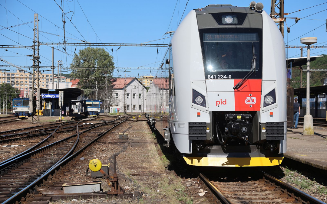 České dráhy: Neuer Regionalzug RegioPanter  wurde auf mittelböhmischen Strecken in den Probebetrieb genommen