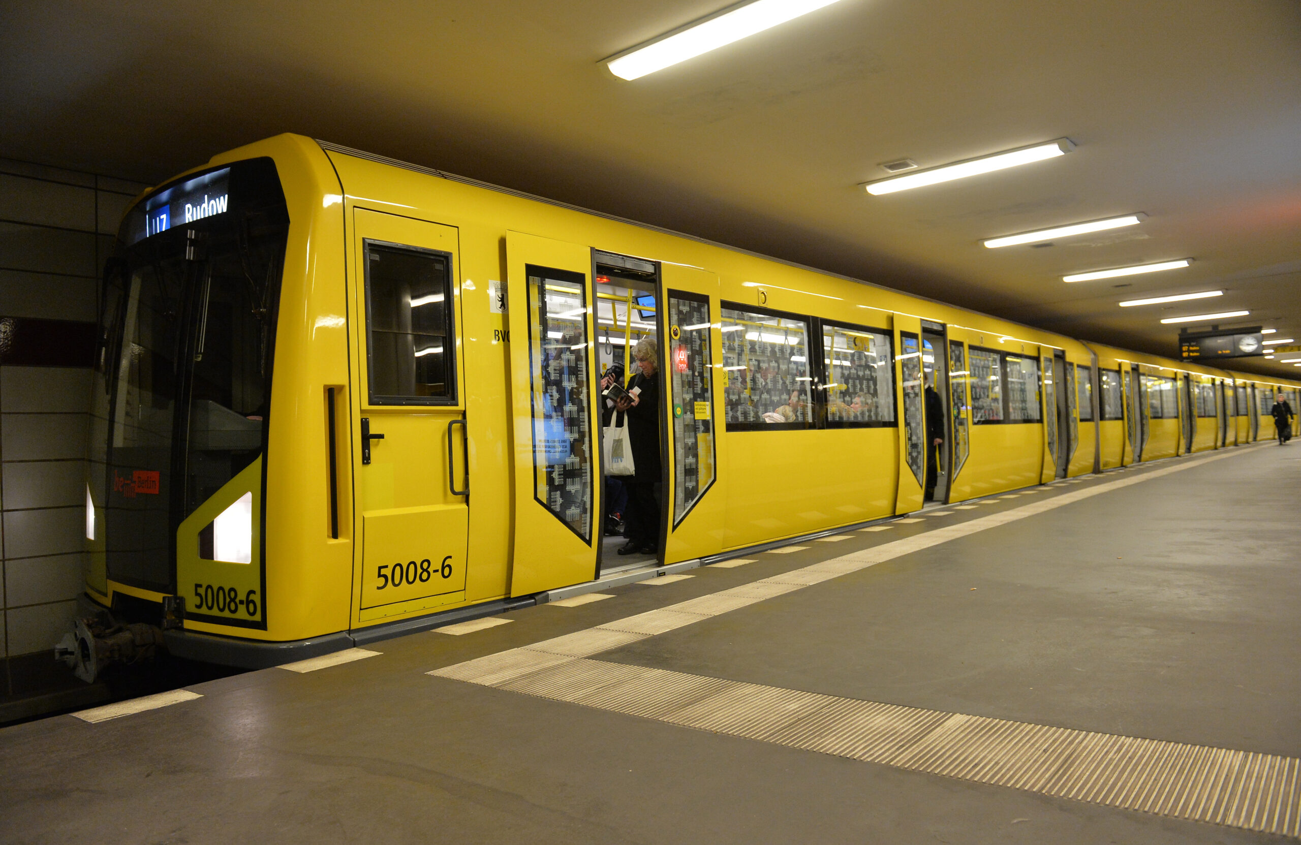 Berliner U-Bahn: Zuverlässigkeit weiter gestiegen – neue Züge verstärken Betrieb