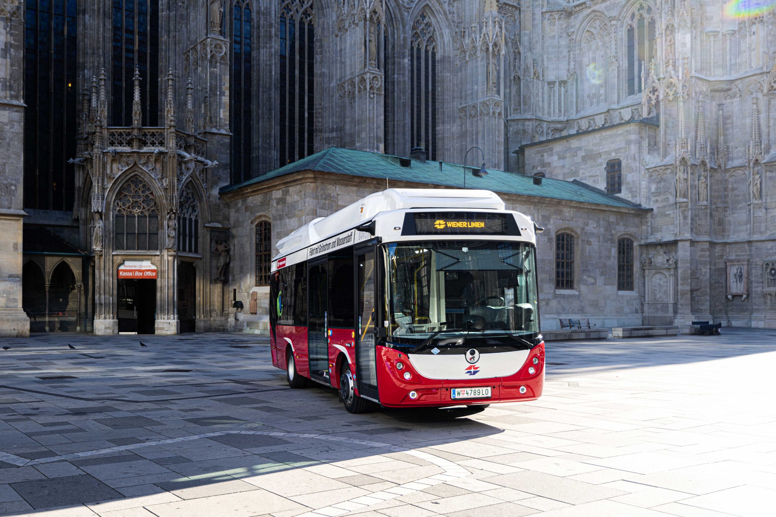 Wien nimmt erste Wasserstoff-E-Busse in Betrieb